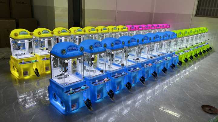 Factory Direct Sale Coin-operated Plastic Doll Indoor Mini Plush Toy Claw Machine Arcade Game Mini Claw Machine