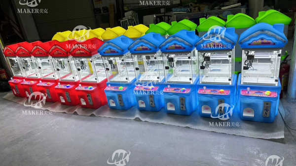 Maker Customize Electronic Doll Claw Crane Machine Coin Operated Game Machine Kids Attration Metal Doll Machine