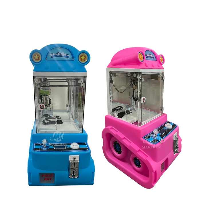 Wholesale Customized Tankman Mini Claw Machine Coin Operated Game Machine Cheap Price Toy Wooden Coin Operated Games