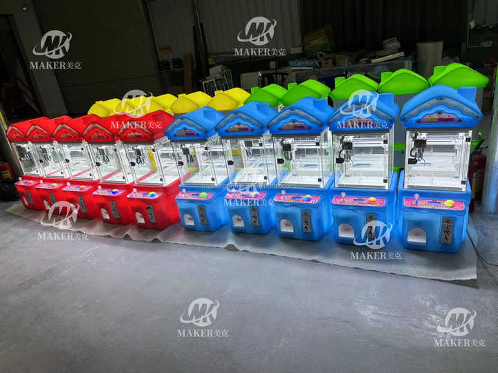 2024 Newest Mini Claw Machine Doll Machine Mini Push Toy Claw Crane Vending Machines
