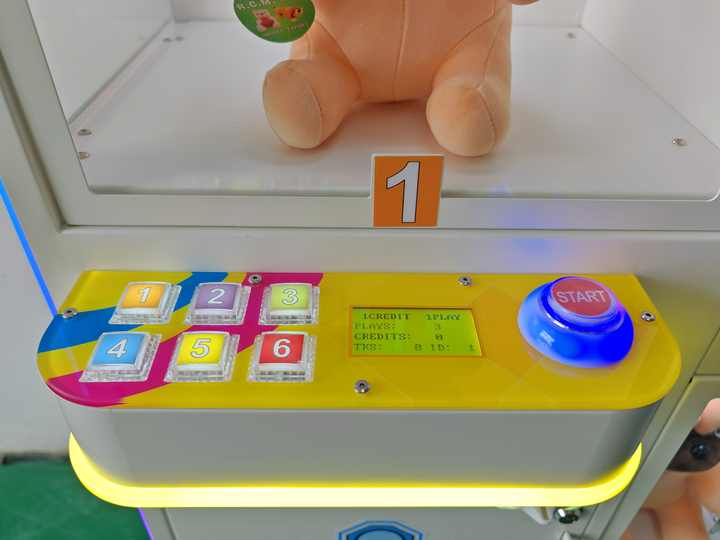 SQX Wholesale Price Luxury Pink Date Big Toy Cutting Machine Crane Toy Grabber for Tourist Attractions