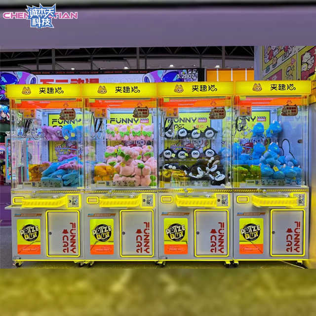 2025 Popular Mall Hot Sell Color Selling Color Mini Doll Machine Coin Automatic Plush Machine Mini Claw Machine